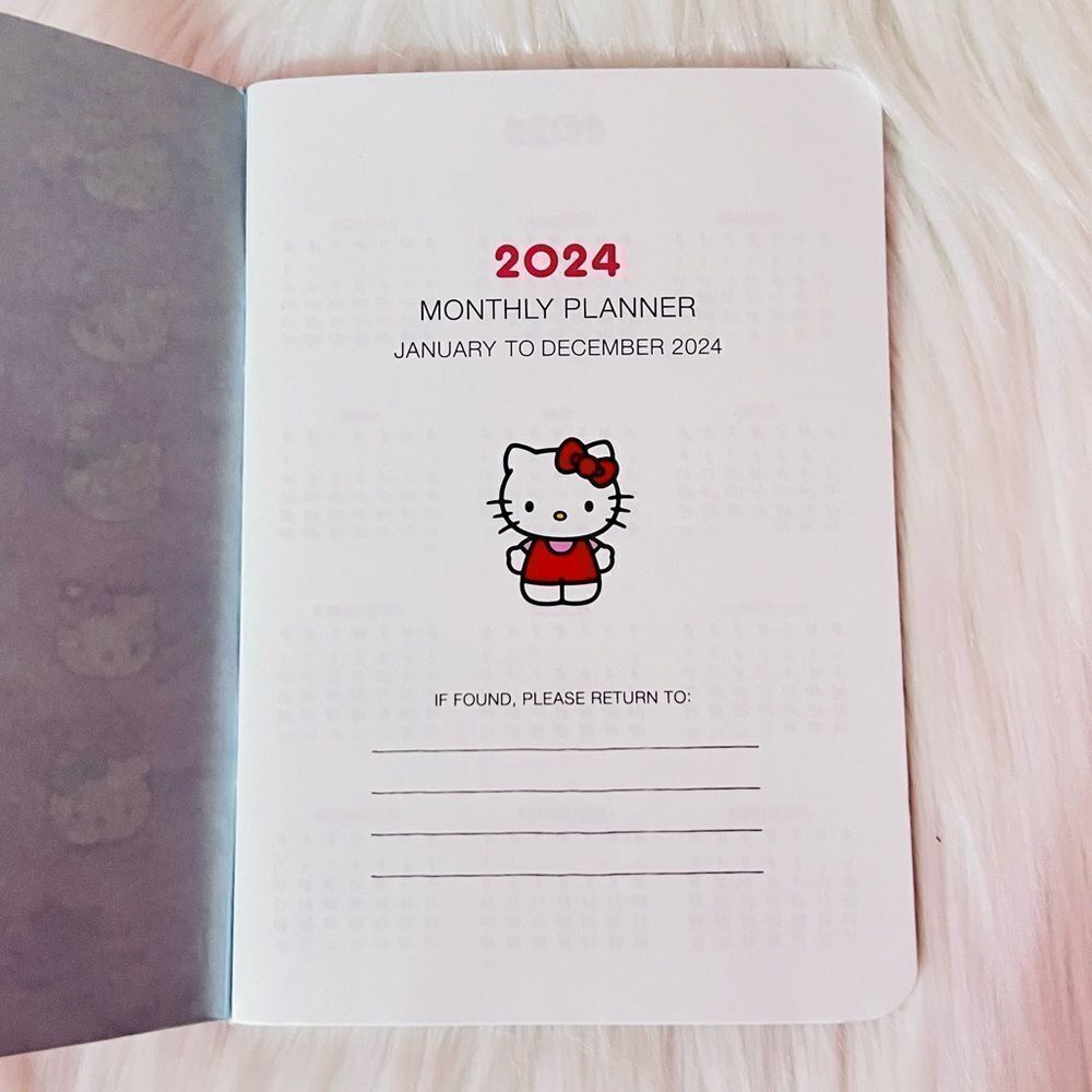 Hello Kitty Monthly Planner - Picture 3 of 6